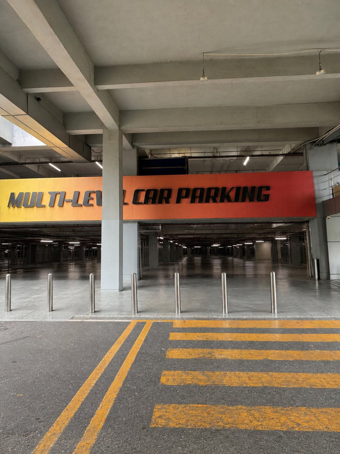 デリー空港のApp Based Taxiエリア入口