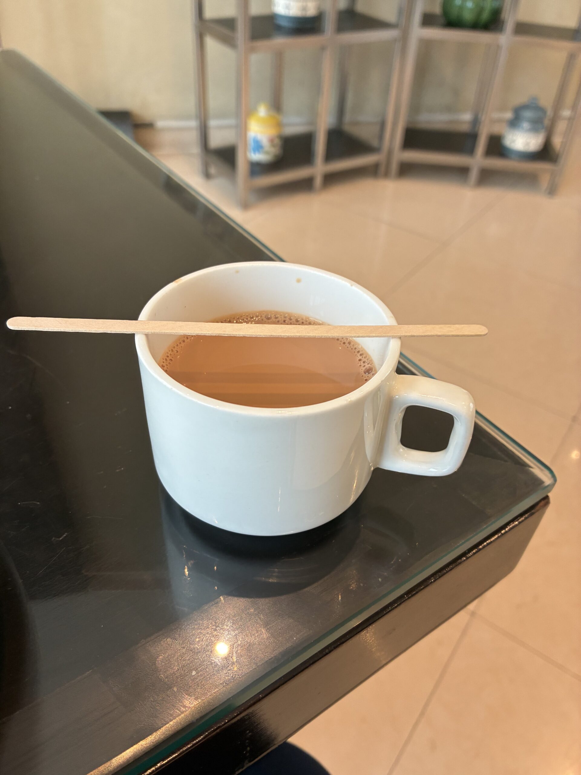 朝食で飲んだチャイ