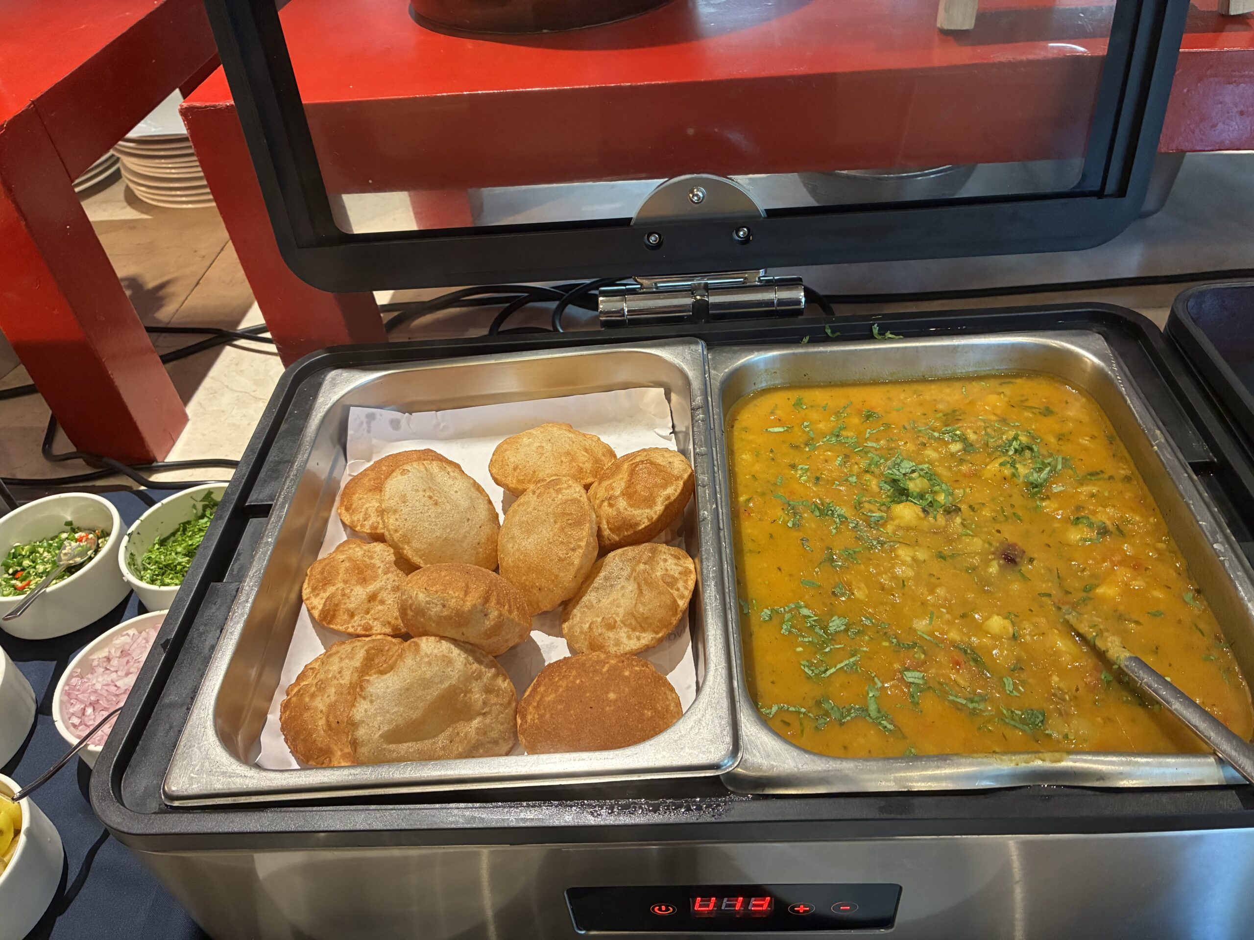 温かいインド料理