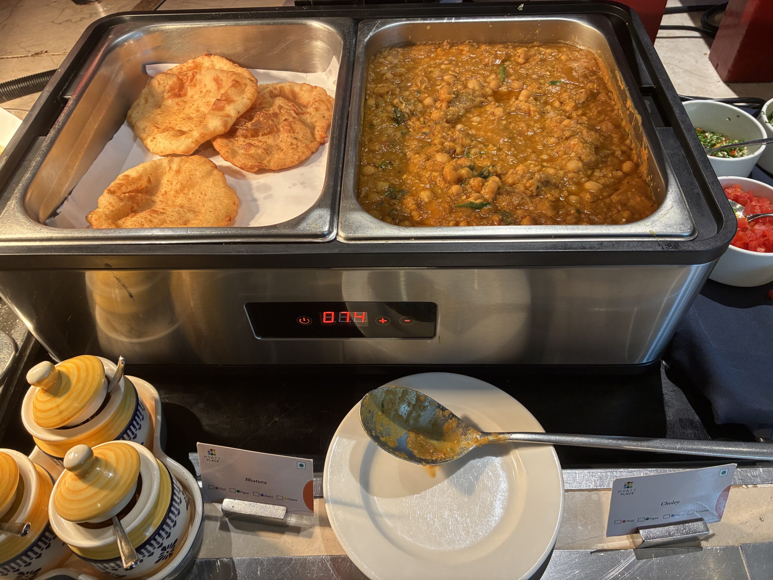 朝食ビュッフェの料理