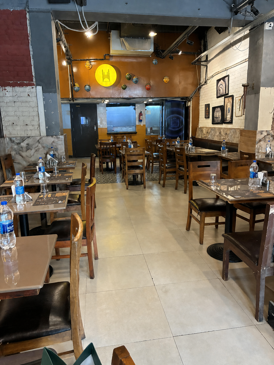 Bikkgane Biryaniの店内