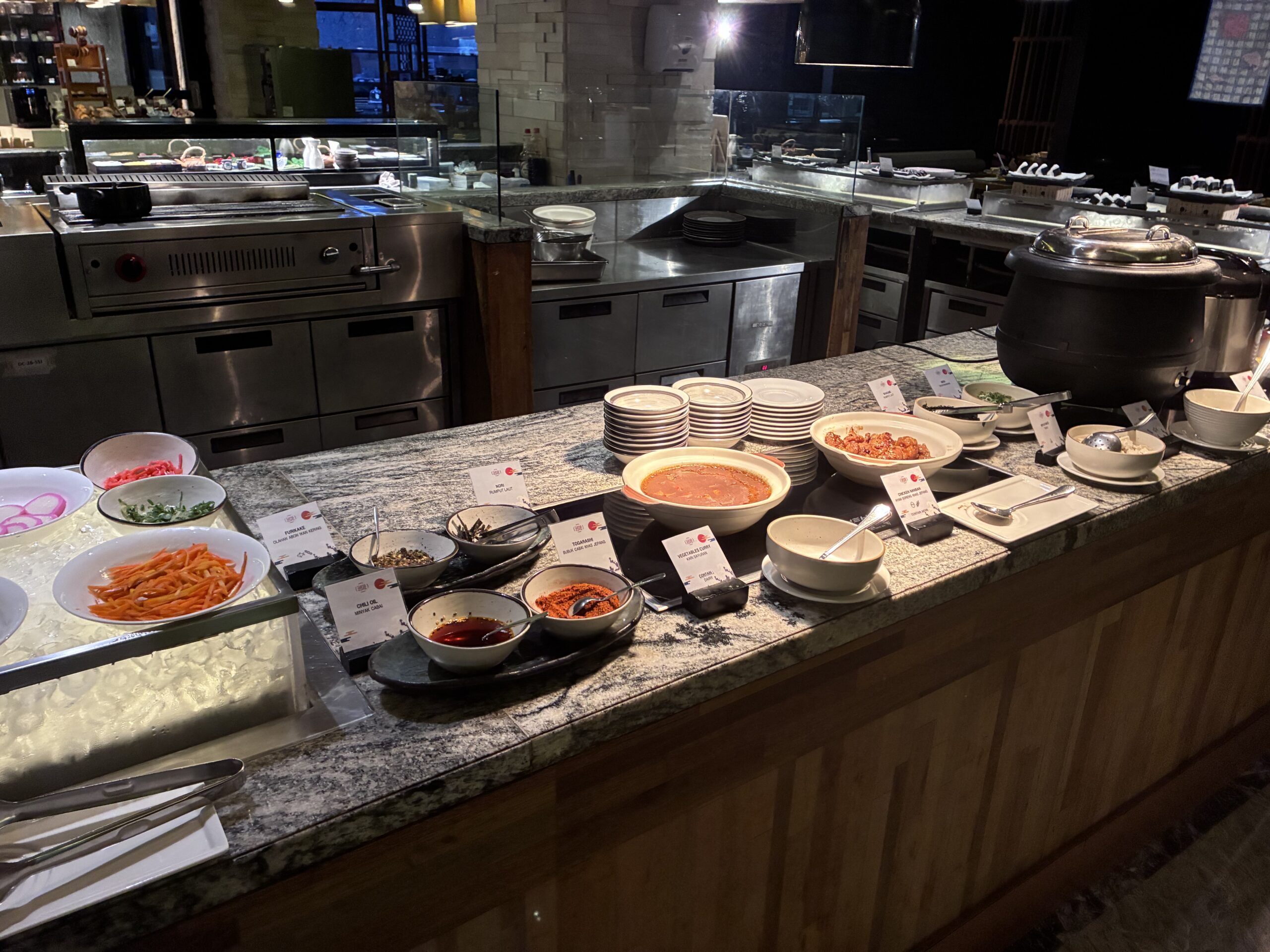 Sana Sini朝食ビュッフェのスープと前菜