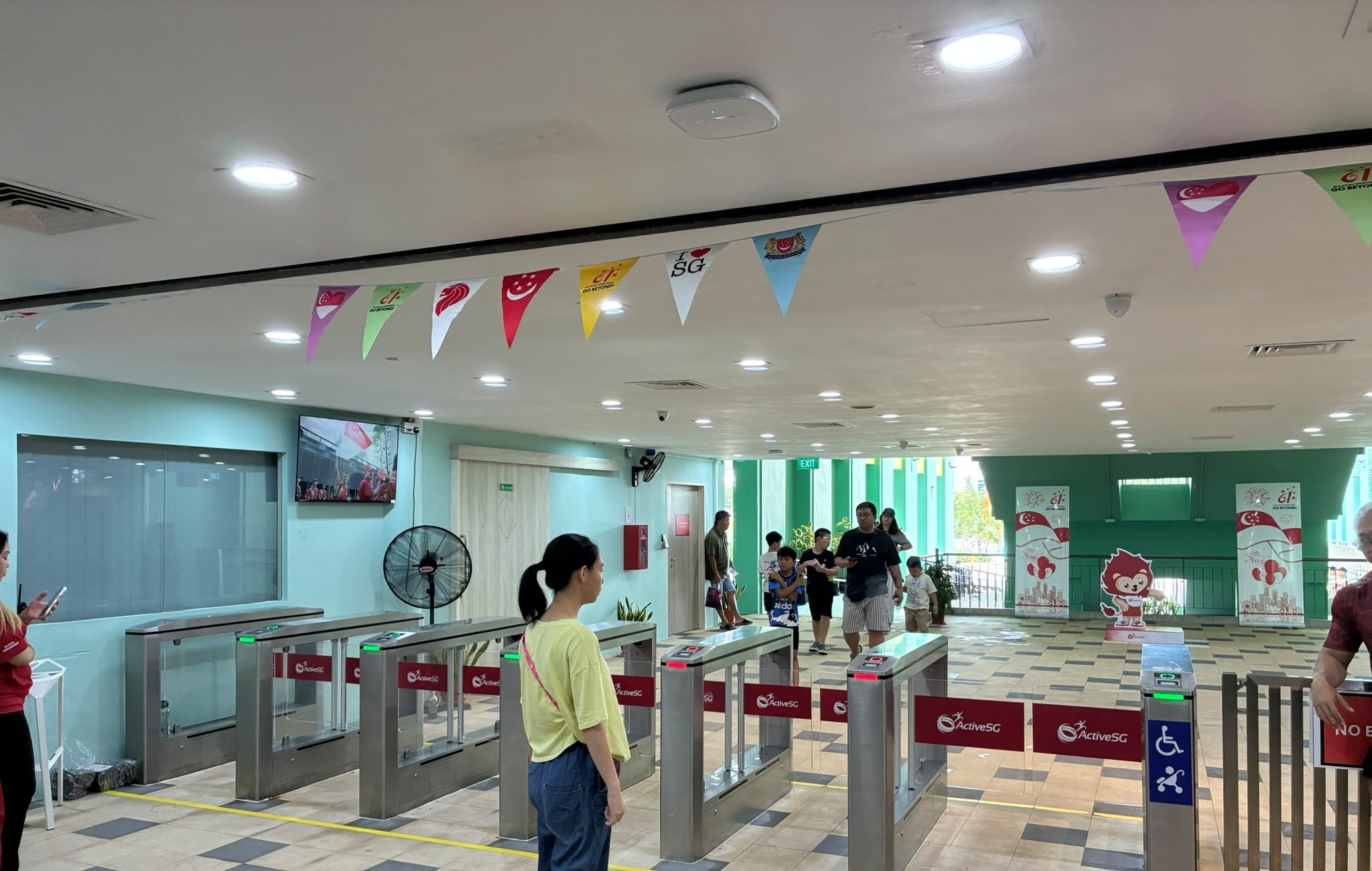 Jurong East Swimming ComplexのActiveSG入場ゲート