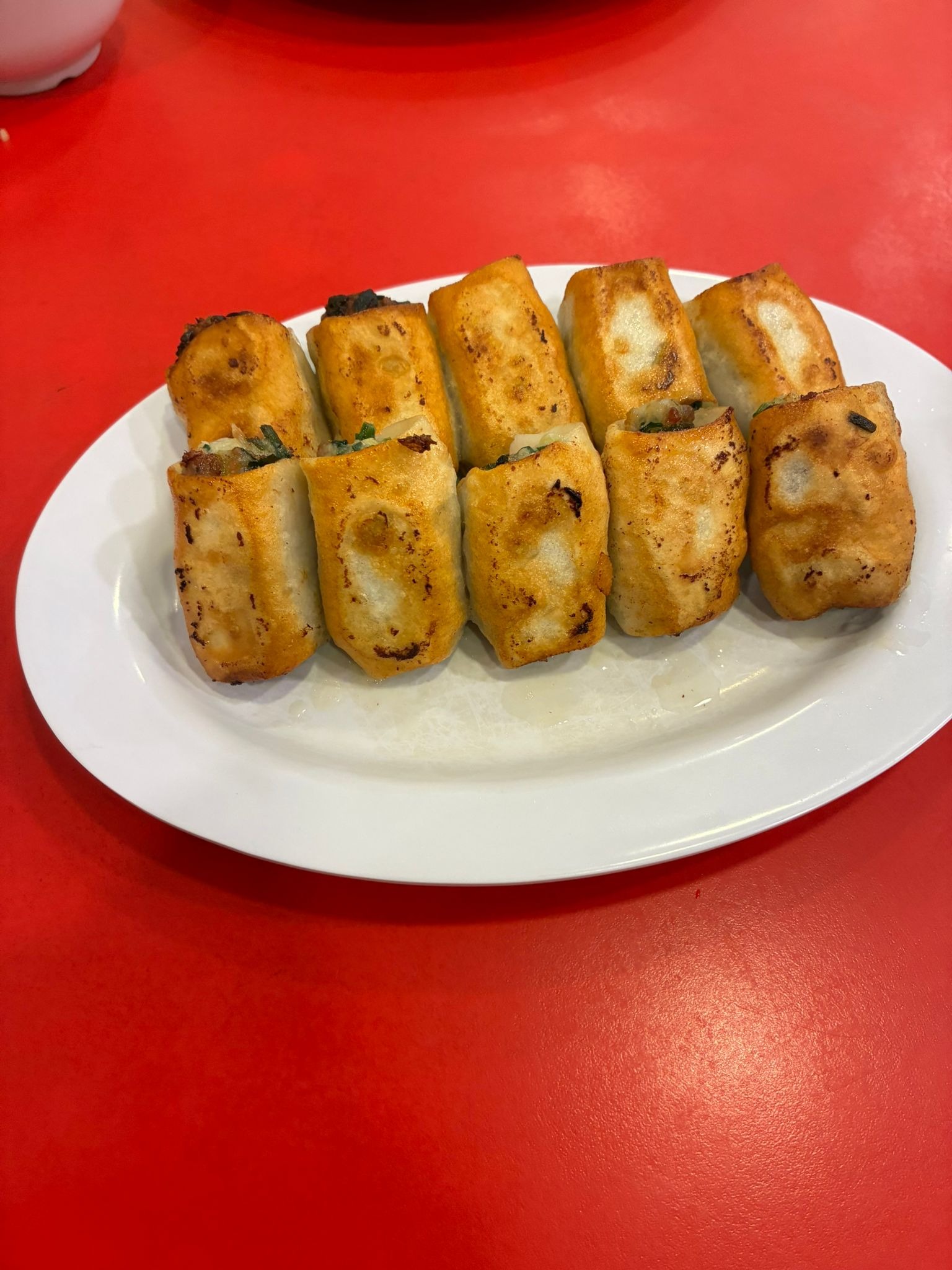 Pan-fried dumplings at Jing Hua Xiao Chi in Chinatown Singapore