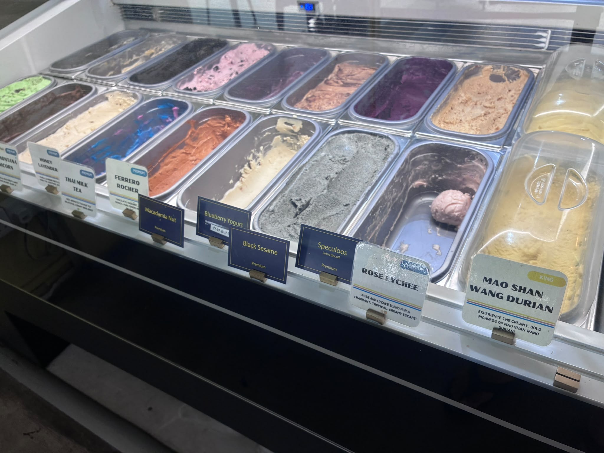 Gelato showcase at Pang Zi Durian with a Mao Shan Wang durian gelato labelled King